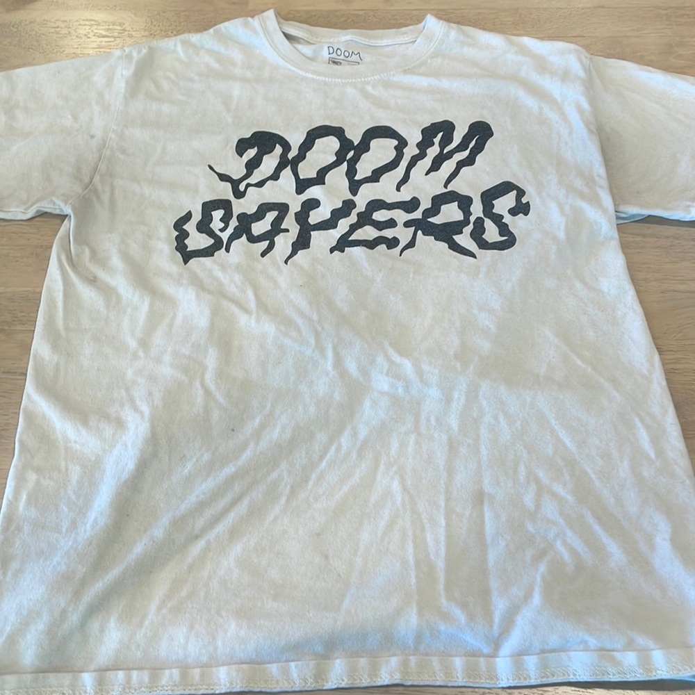 Cool graphic skater shirt by the skate brand doom slayers